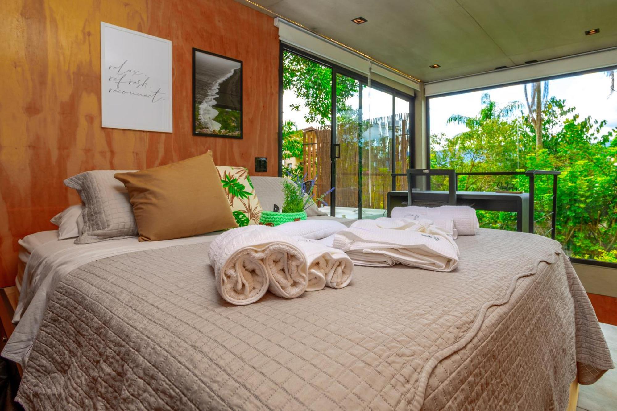 Casa Natu Ilhabela Studio Feiticeira com Jacuzzi Exclusiva Esterno foto
